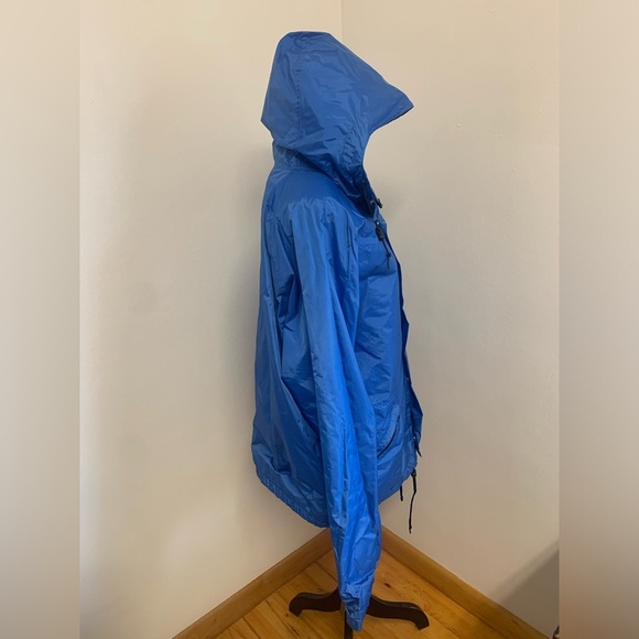 Campmor brand vintage Women's Hooded Jacket - Picture 6 of 15